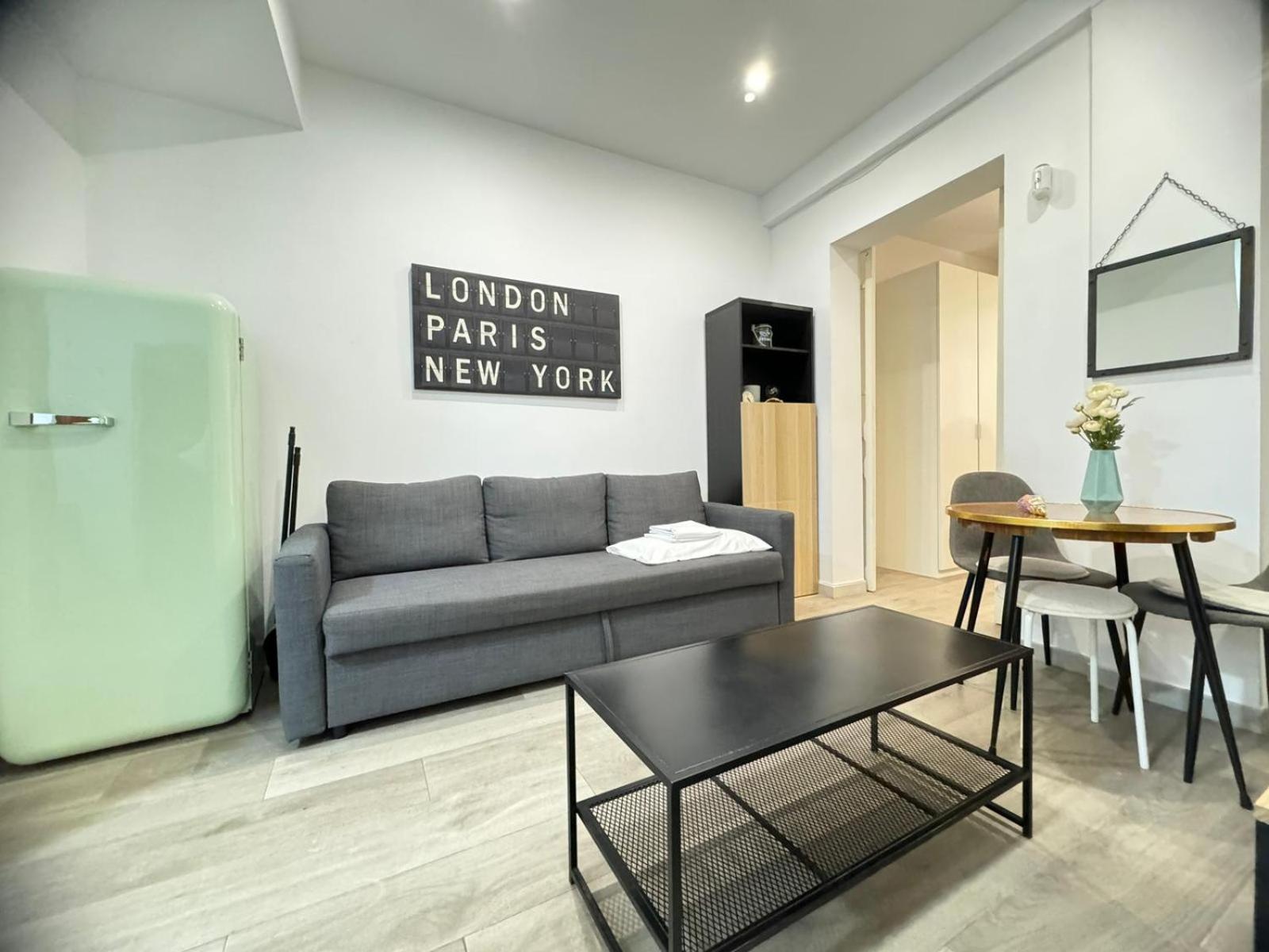Dianthus House Madri Exterior foto