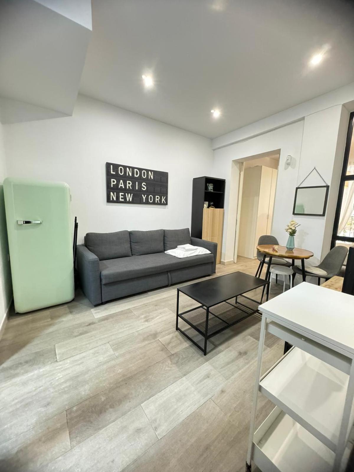 Dianthus House Madri Exterior foto